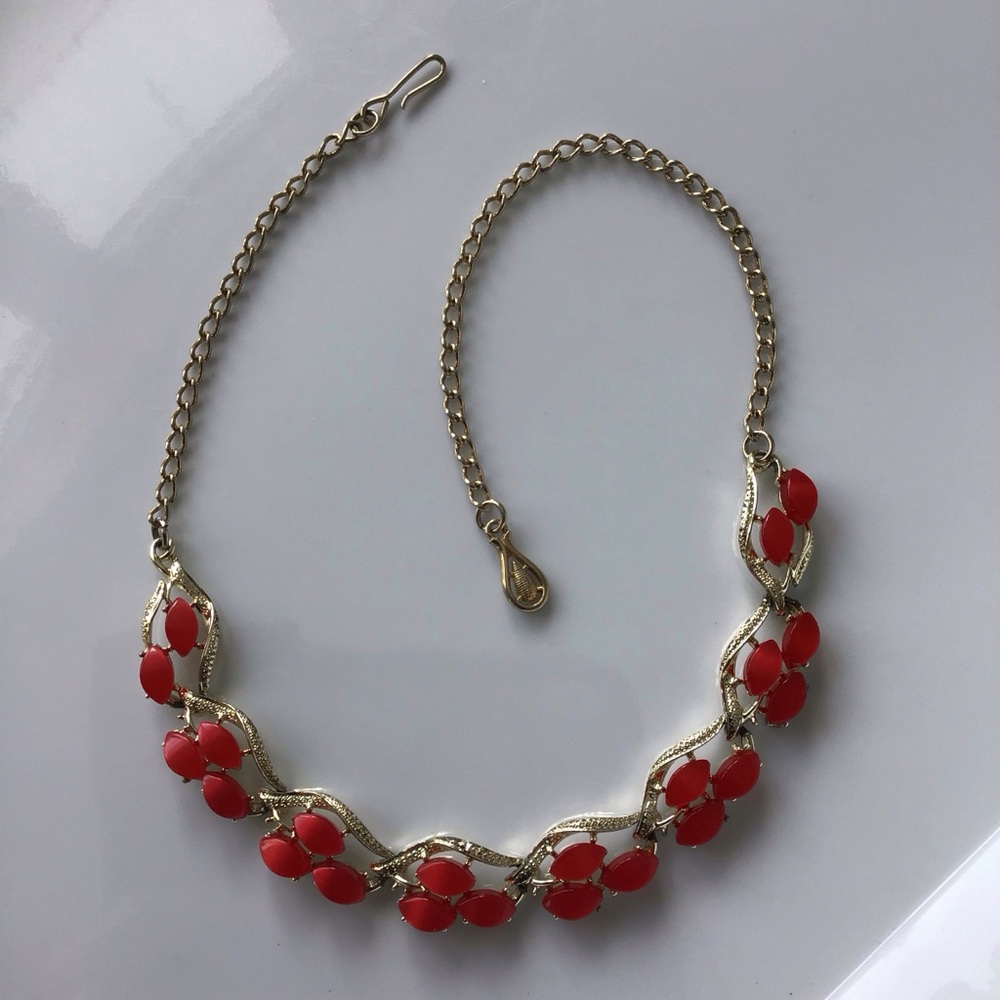 Coro Cherry Red Thermoset Moon Glow Lucite Gold Tone Necklace 1950s